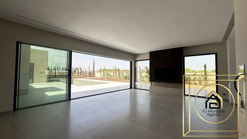 Обновлённый дом 4+1 в Марракеше, Марокко