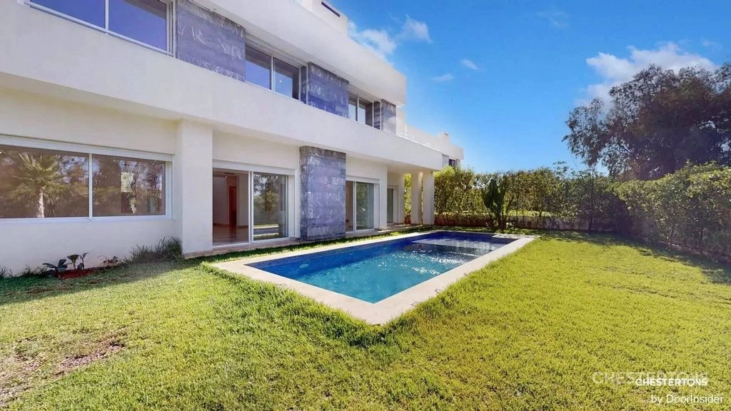 فيلا فسيحة بمساحة 420 م² في تمارة، المغرب