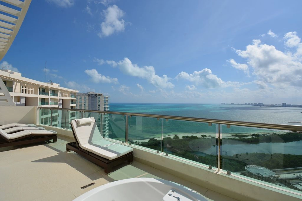 بنتهاوس مريح بمساحة 428 م² في كانكون، المكسيك