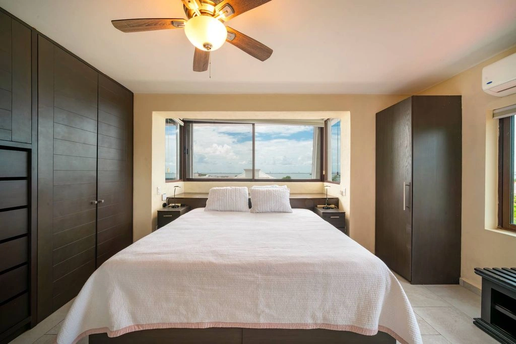 Spacious 3-bedroom villa in Cancun, Mexico