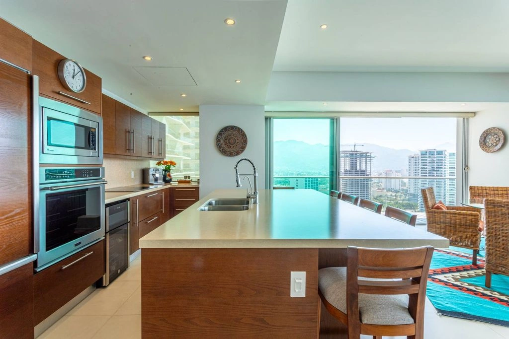 Просторная 3-комнатная квартира в Пуэрто-Вальярта, Мексика