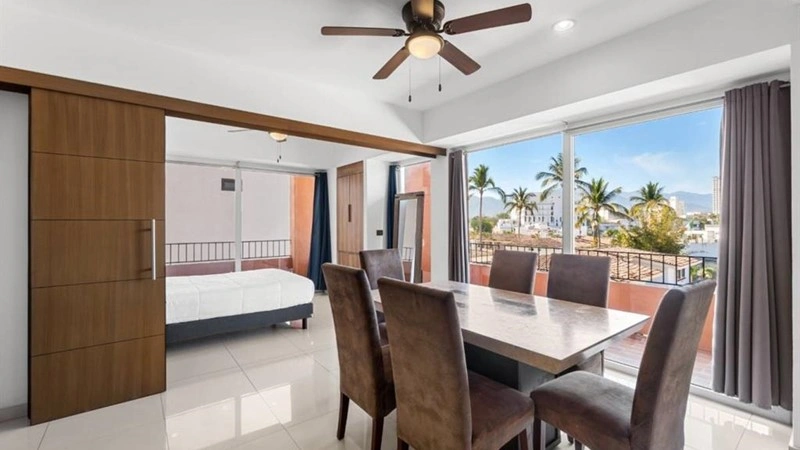 Spacious apartment 96 m2 in Puerto Vallarta, Mexico