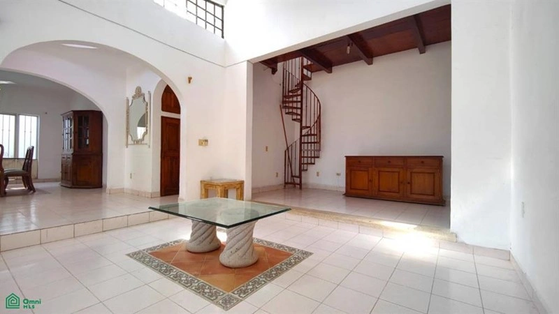 墨西哥普埃尔托瓦亚尔塔宽敞三居住宅