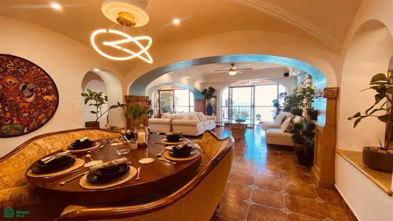 شقة فسيحة مكونة من 4 غرف نوم في بويرتو فالارتا، المكسيك