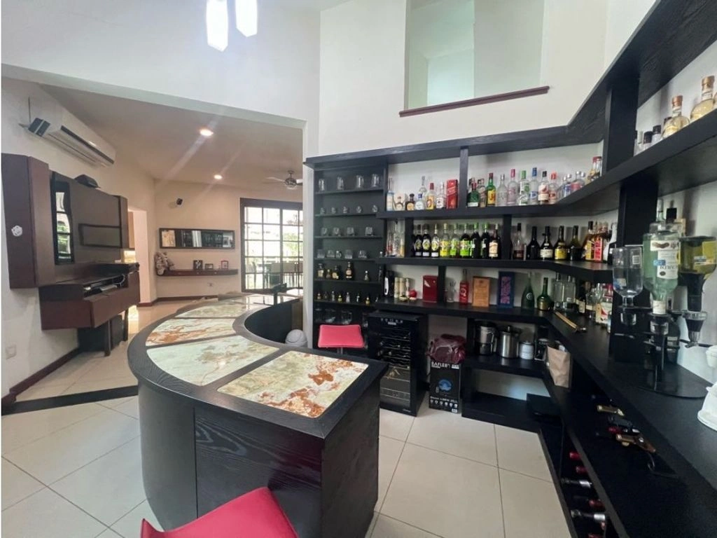 منزل فاخر بمساحة 1090 m² في ميريدا، المكسيك