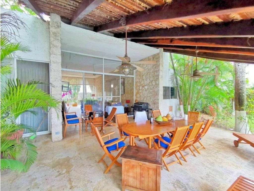 منزل فسيح بمساحة 801 m² في ميريدا، المكسيك