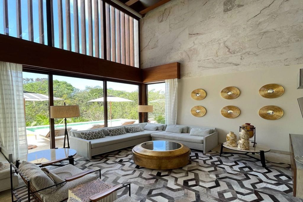 Spacious 4-bedroom villa in Playa del Carmen, Mexico