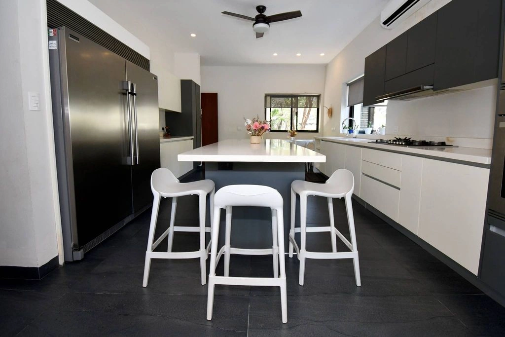 在墨西哥普拉亚德尔卡门舒适别墅,665 m²