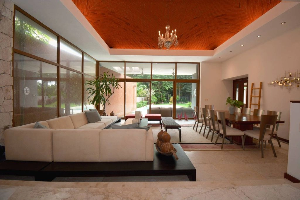 Spacious villa 854 m2 in Playa del Carmen, Mexico