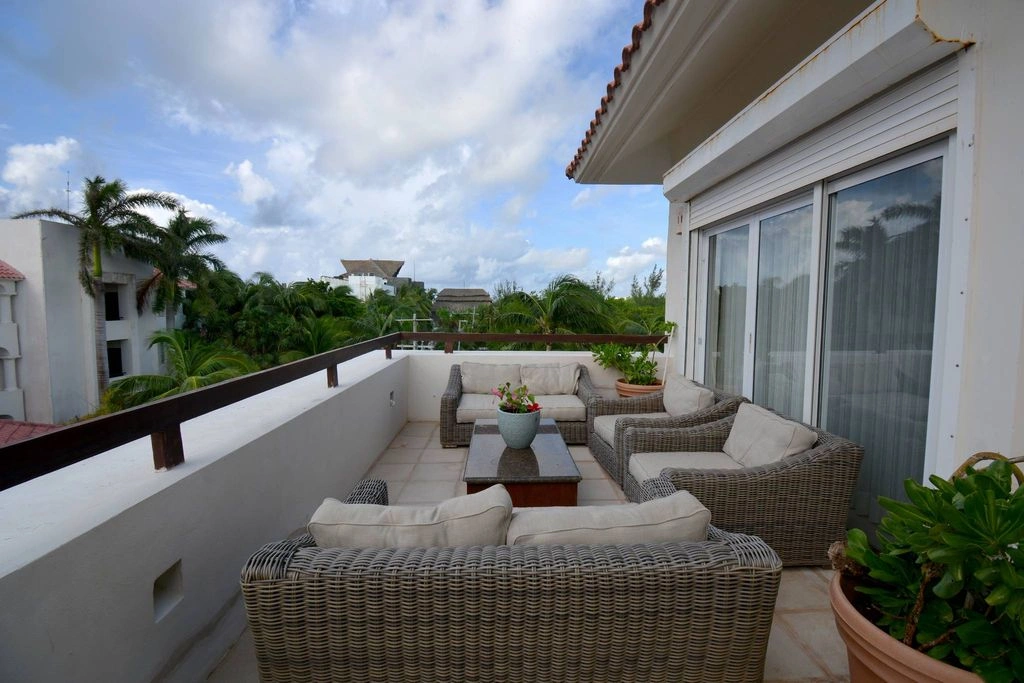 墨西哥普拉亚德尔卡门,365 m2 宽敞顶层公寓