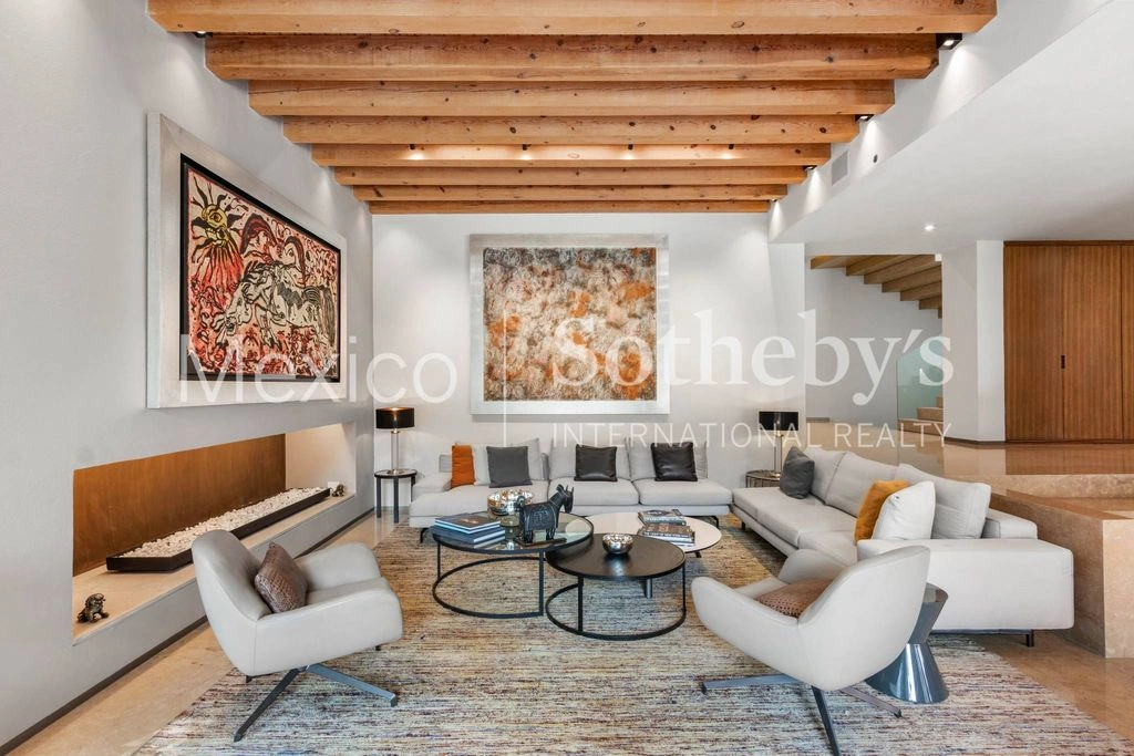 墨西哥城带烧烤区的奢华住宅