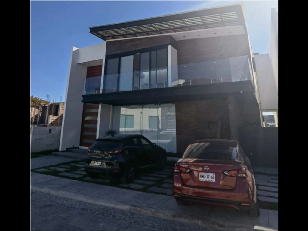 墨西哥普埃布拉宽敞四居住宅