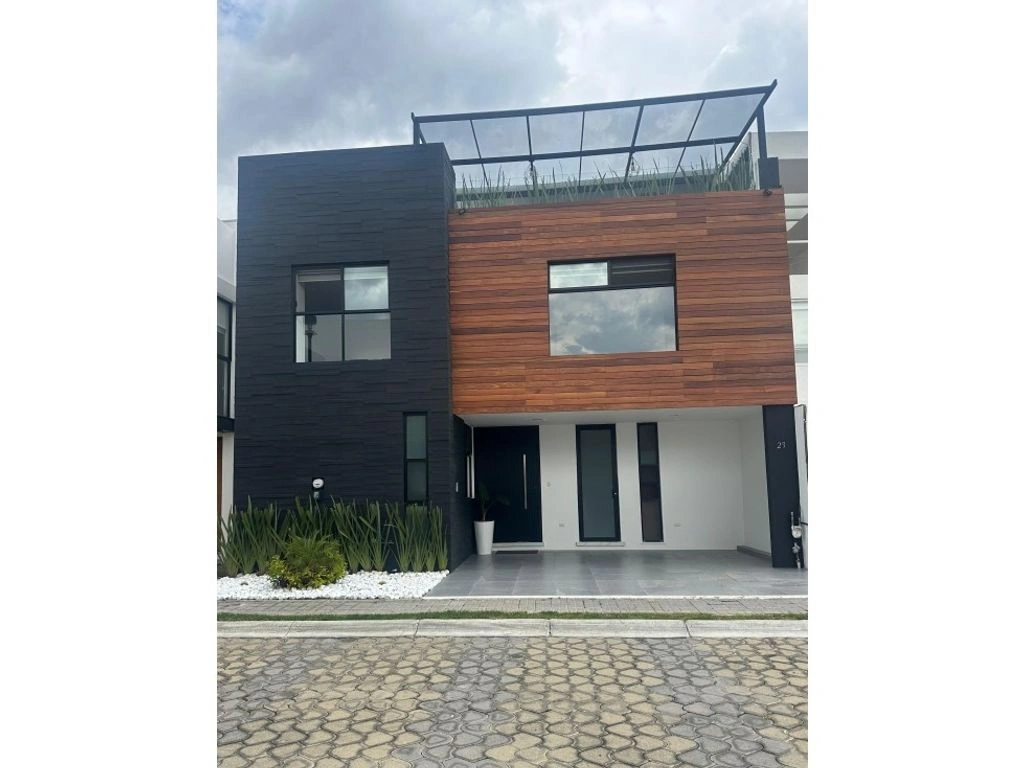 منزل فسيح مكون من 4 غرف نوم في بويبلا، المكسيك