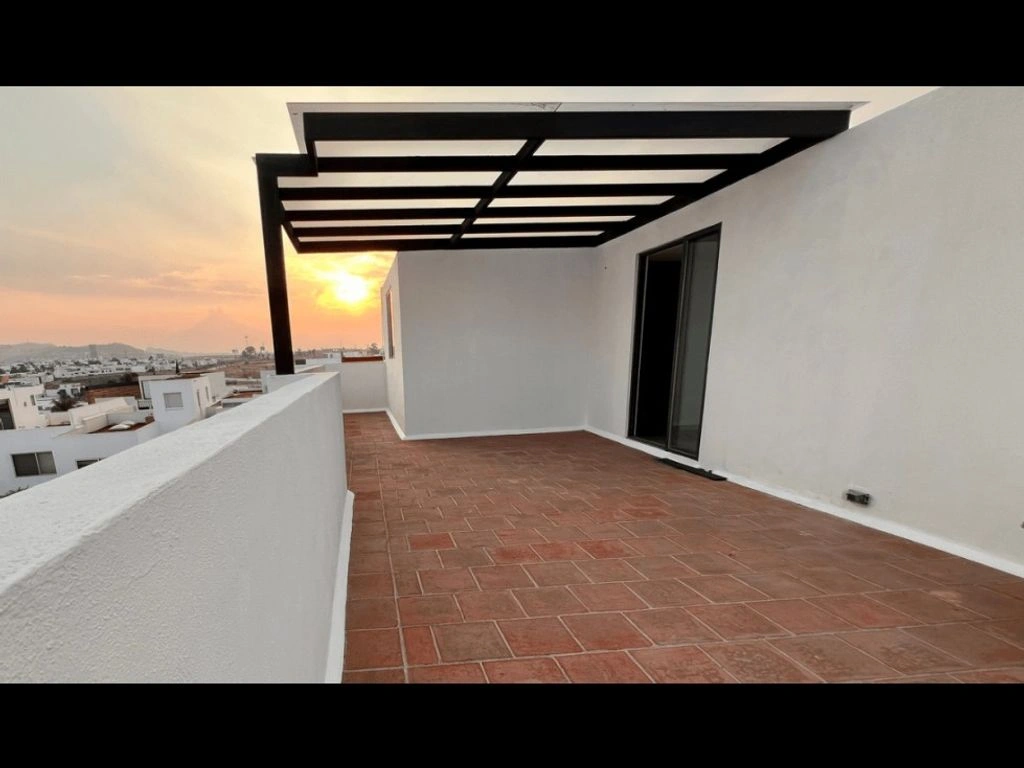 منزل فسيح بمساحة 420 m² في بويبلا، المكسيك