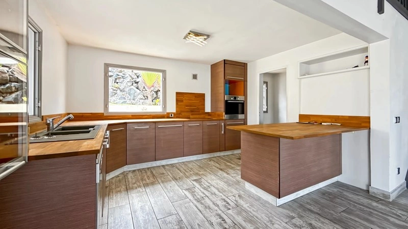 Comfortable villa 140 m2 in the Orient Bay Park area of Saint Martin