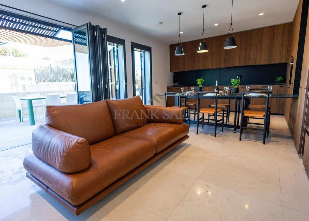 वैलेटा, माल्टा में समुद्र का नज़ारा वाला 3+1 पेंटहाउस