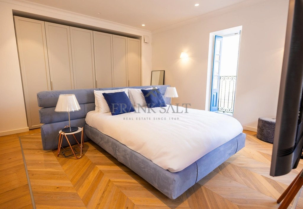 वैलेटा, माल्टा में समुद्र का नज़ारा वाला 3+1 पेंटहाउस