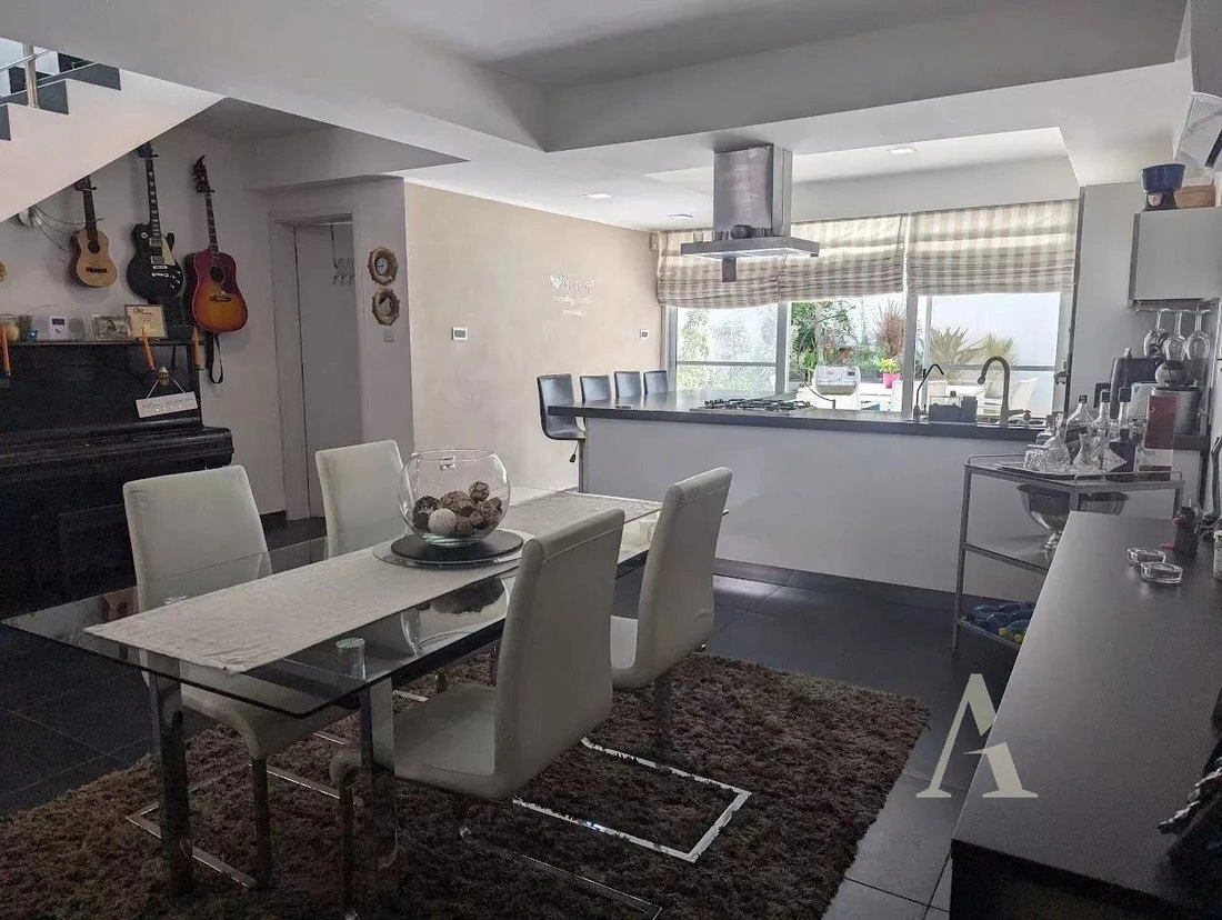 马耳他比尔基卡拉 3+1 带开放泳池别墅