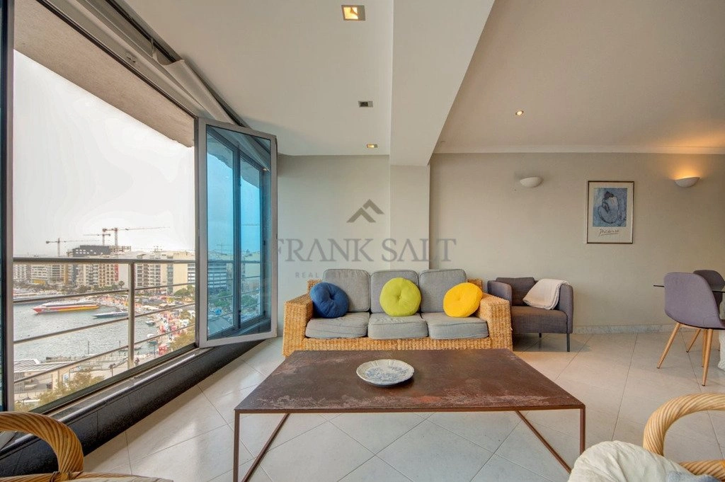 Apartamento 130 m² com vista para o mar em Sliema, Malta