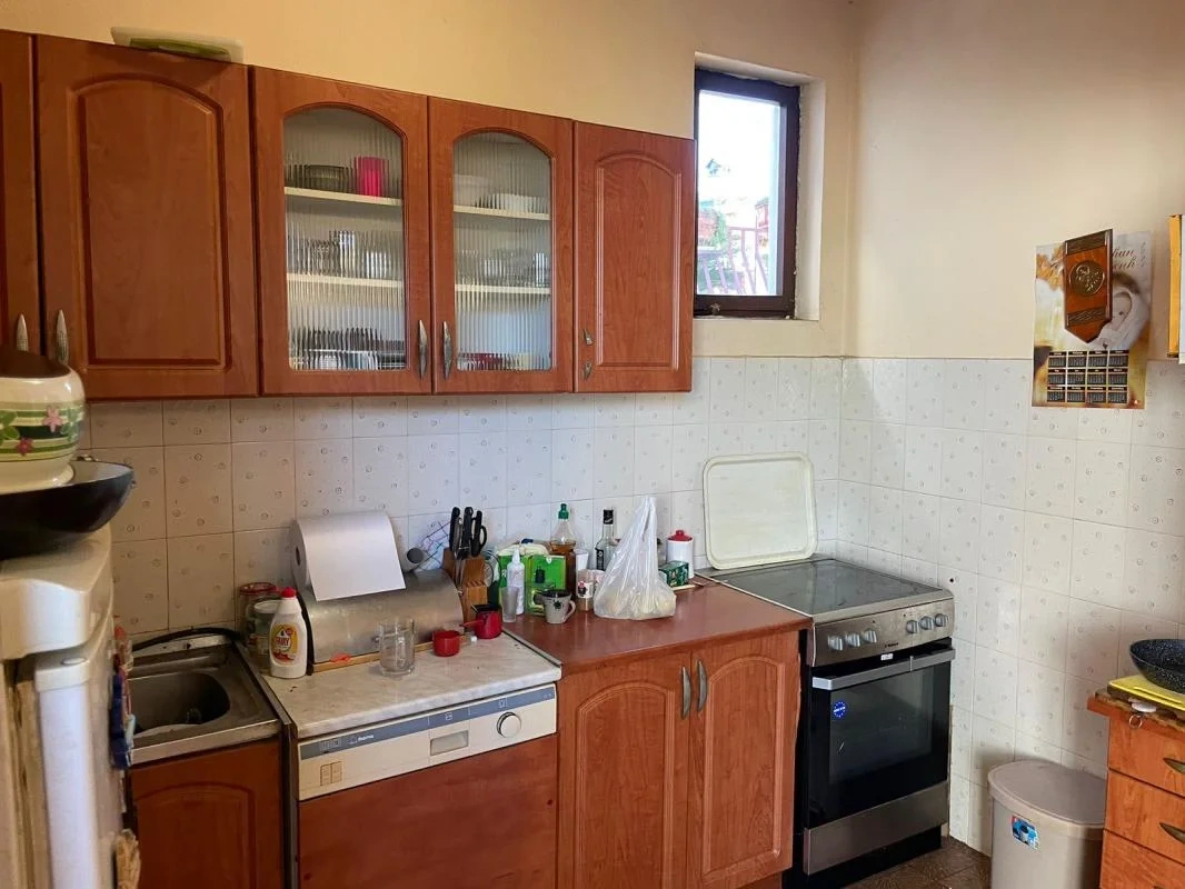 منزل عائلي 550 متر مربع على ضفاف نهر موراشا في بودغوريتسا، مونتينيغرو