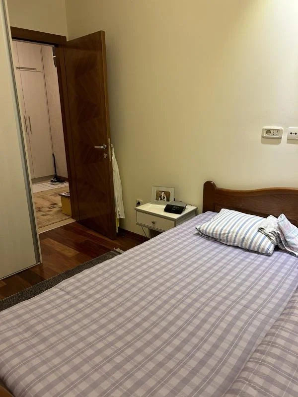 Светлая квартира 1+1 в Подгорице, Черногория