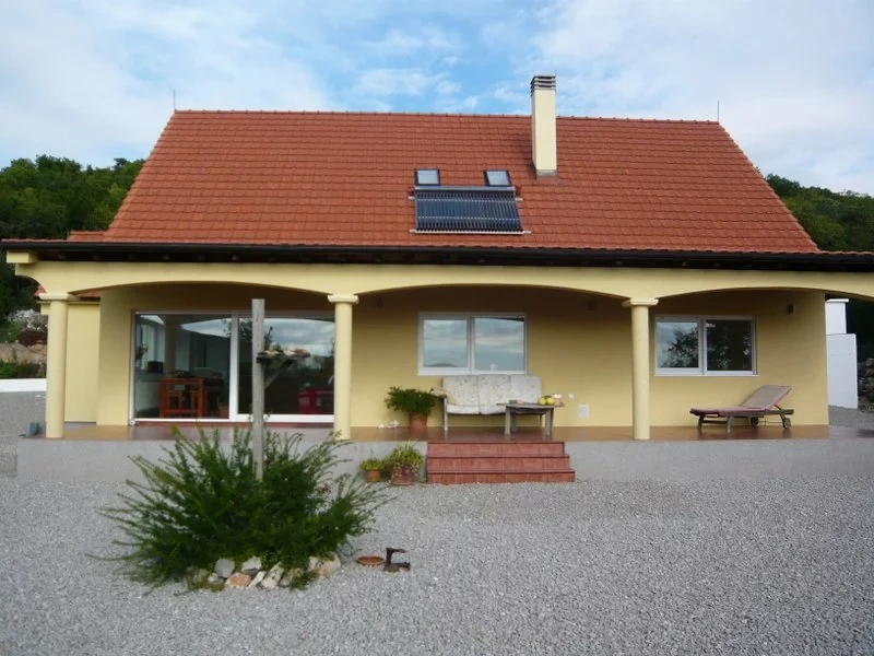 Casa ristrutturata 4+1 a Niksic, Montenegro