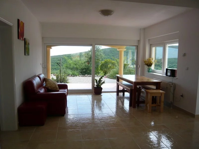 Casa ristrutturata 4+1 a Niksic, Montenegro