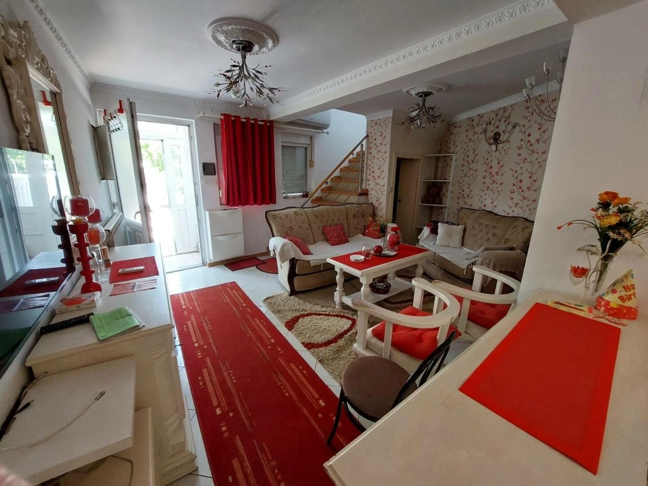 منزل عائلي بمساحة 135 م² في وسط نيكشيتش، مونتينيغرو