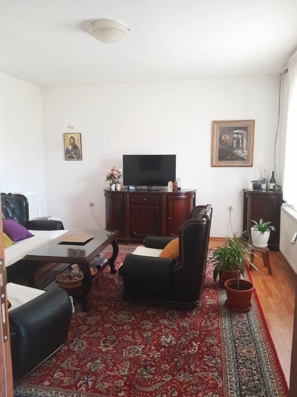 Casa luminosa 4+1 a Niksic, Montenegro