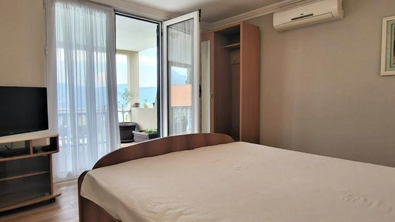 Igalo, Karadağ'da konforlu 4+1 villa