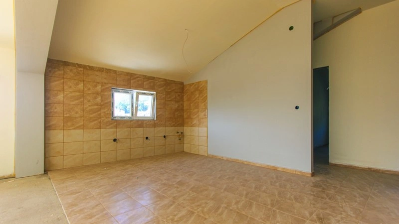 Gemütliche Wohnung 92 m² mit Meerblick in Baosici, Montenegro