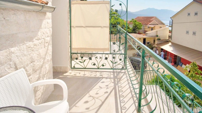 Duplex 1+1 tranquillo a Baošići, Montenegro