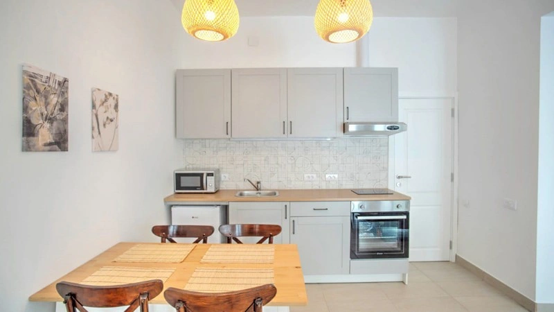 شقة مفروشة بمساحة 70 م² مع تراس واسع في باوشي، مونتينيغرو