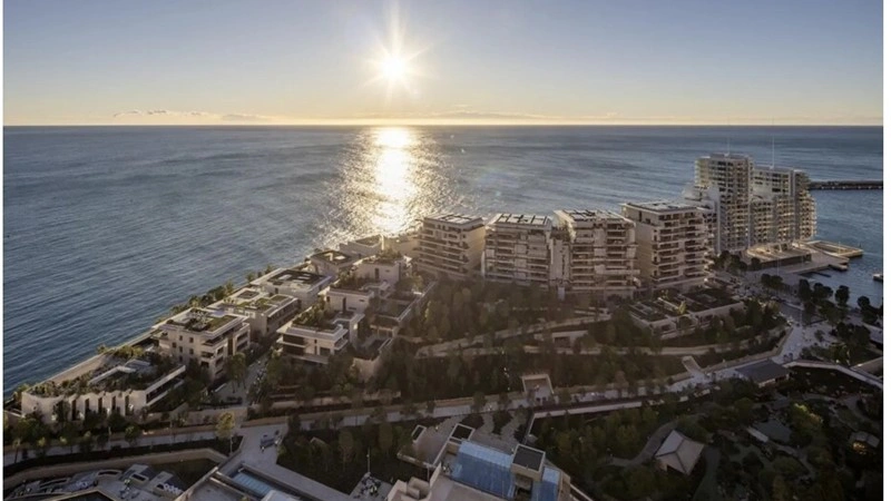 دوبلكس فريد بمساحة 611 متر مربع في المنطقة البيئية الجديدة ماريتيرا، موناكو