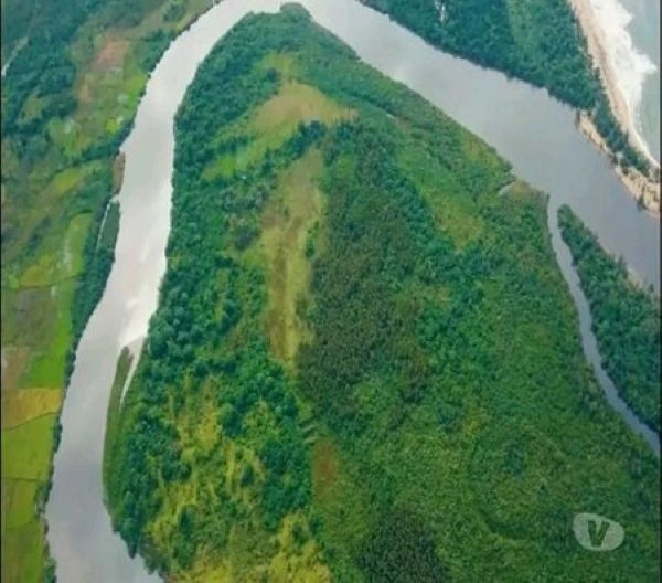 Malerische 44 ha große Halbinsel in Toamasina, Madagaskar