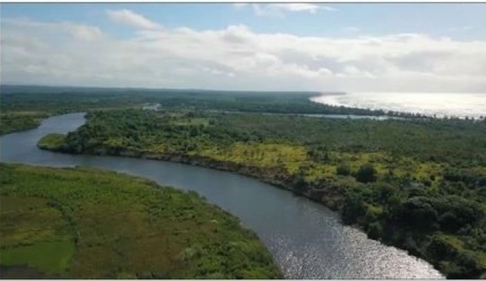 Malerische 44 ha große Halbinsel in Toamasina, Madagaskar