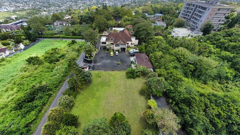 Sunlit villa 5+1 in Vacoas-Phoenix, Mauritius