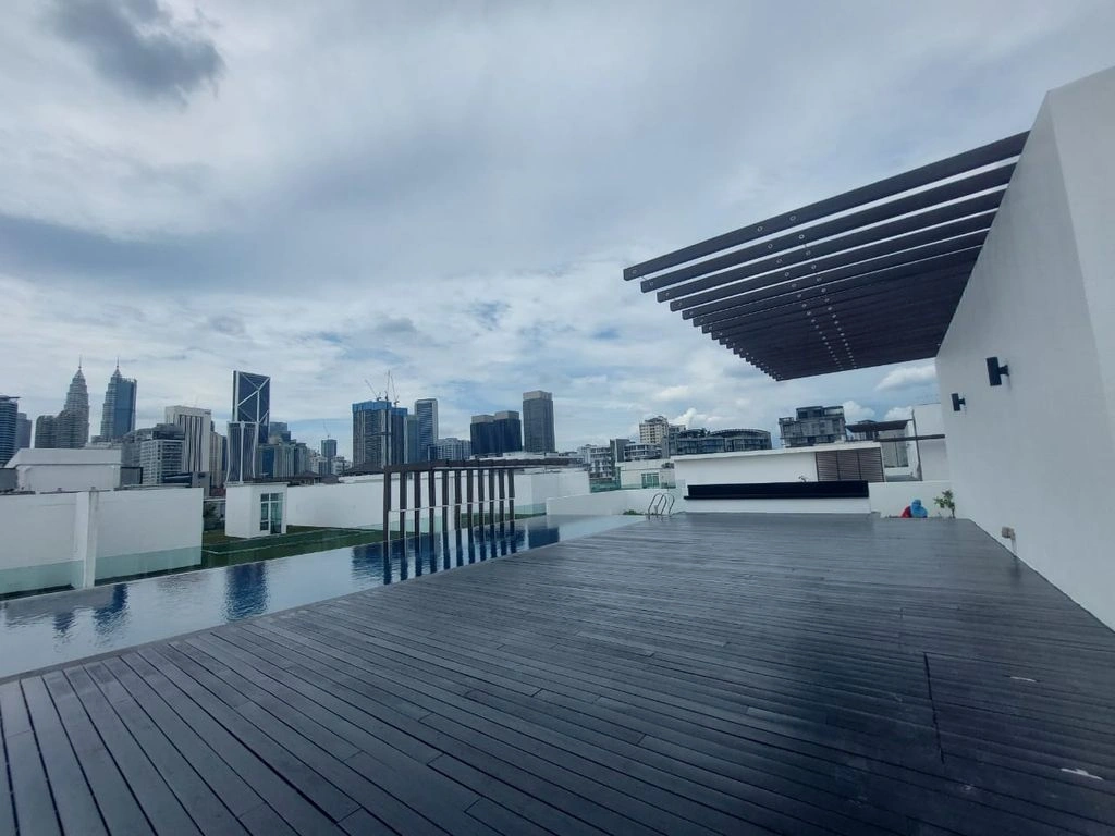 بنتهاوس بمساحة 603 م2 مع مسبح على السطح في كوالالمبور، ماليزيا