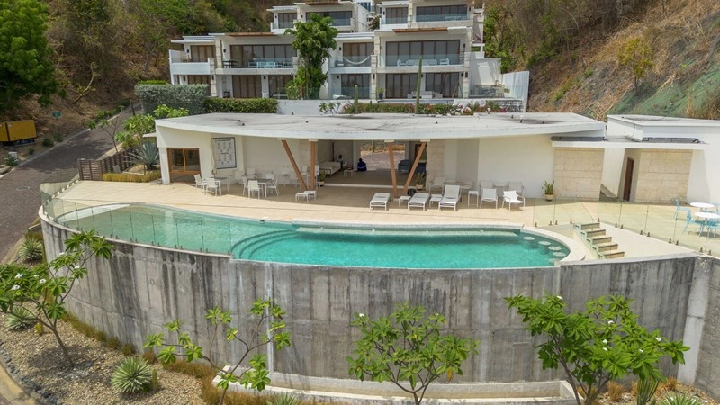 House 316 m2 with open pool in Rivas, Nicaragua