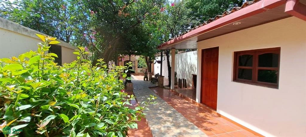 尼加拉瓜莱昂 4+1 全景房屋