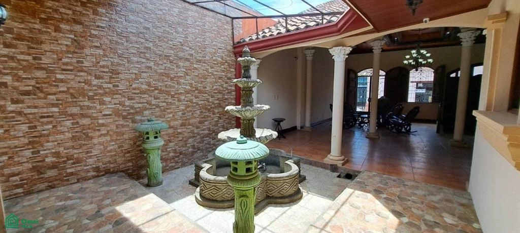 尼加拉瓜莱昂 4+1 全景房屋