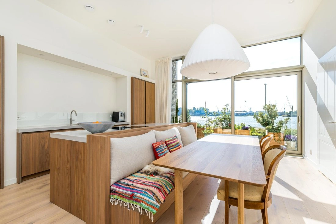 Prestigious 2-bedroom apartment in Rotterdam, Netherlands