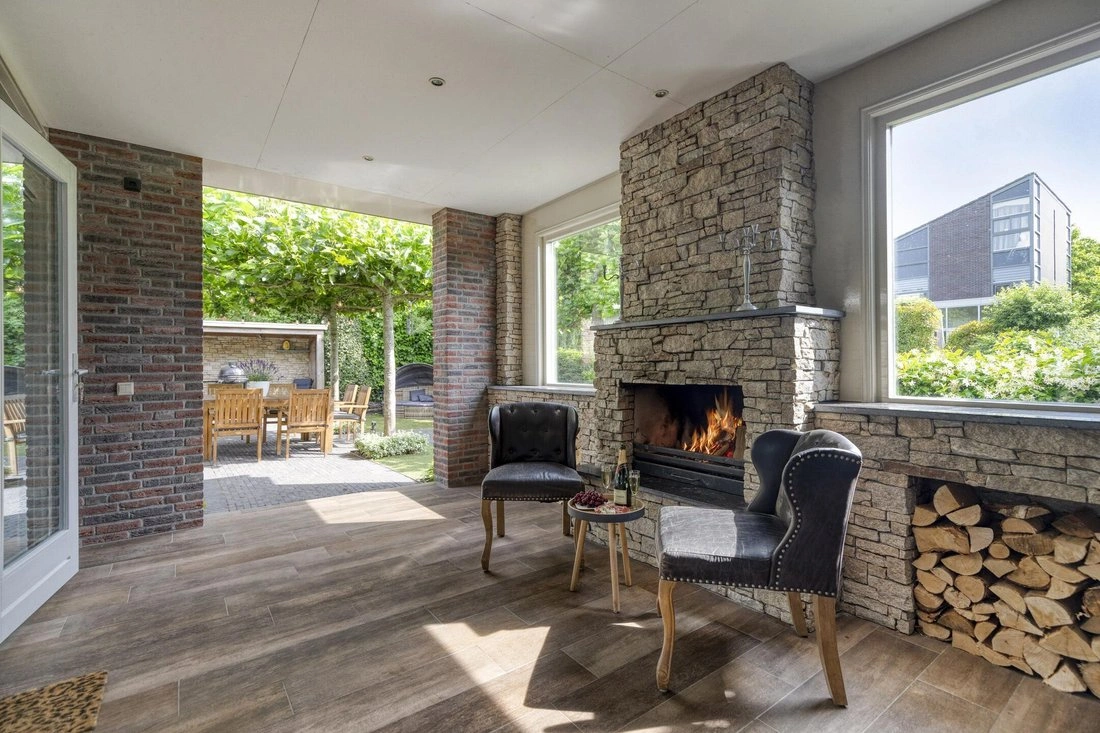 Spacious 5-bedroom house in Bergschenhoek, Netherlands