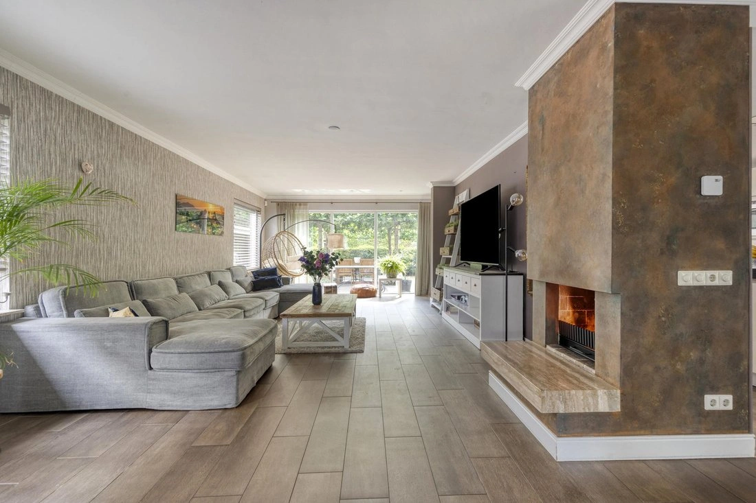 Spacious 5-bedroom house in Bergschenhoek, Netherlands