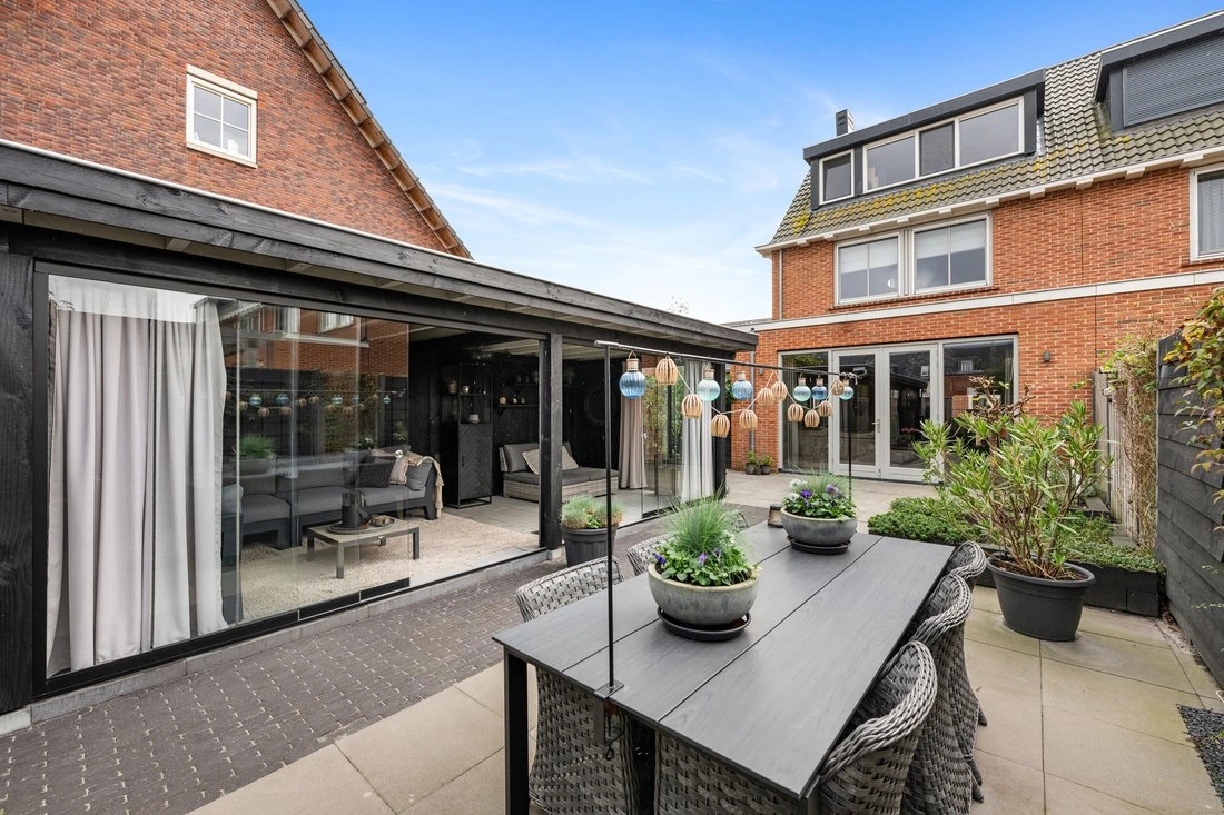 荷兰鹿特丹现代住宅,建筑面积 152 m²