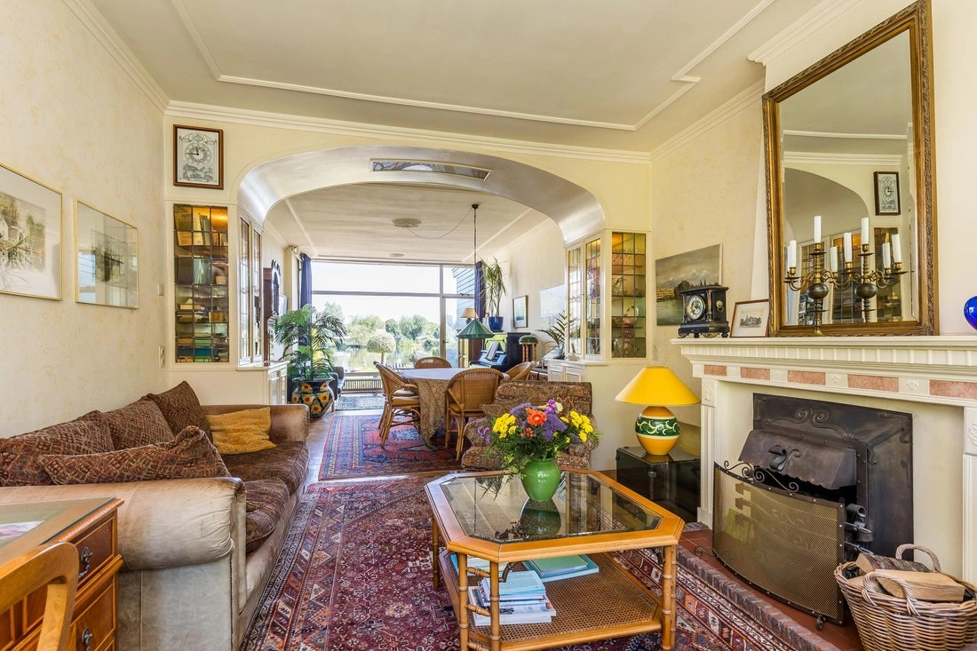 荷兰鹿特丹 明亮住宅