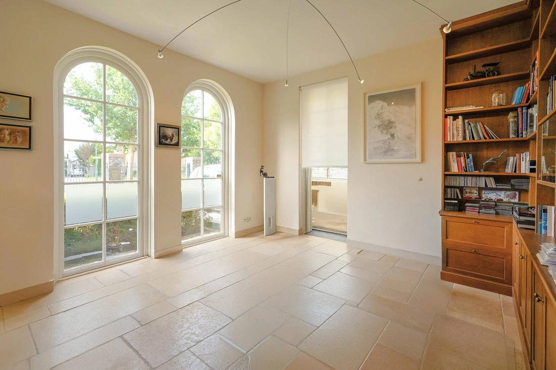 荷兰海牙宽敞别墅,326 m²