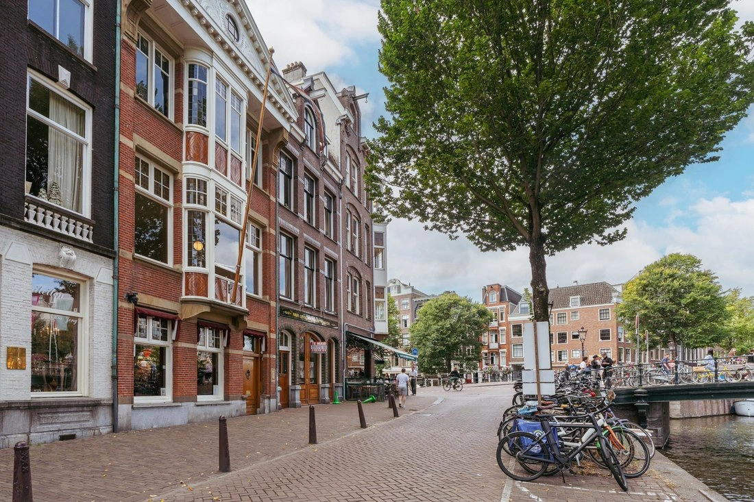 شقة فسيحة بمساحة 206 m2 في أمستردام، هولندا