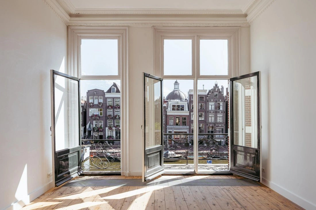 荷兰阿姆斯特丹 — 宽敞住宅