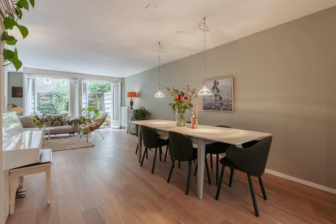 شقة مشرقة بمساحة 117 m² في أمستردام، هولندا